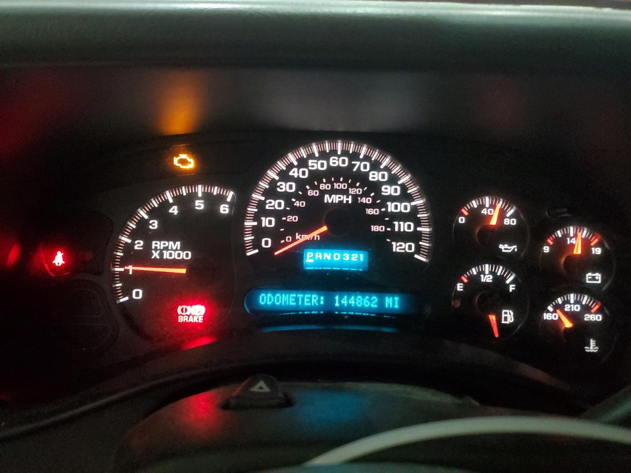2005 Chevrolet Silverado - Image 9