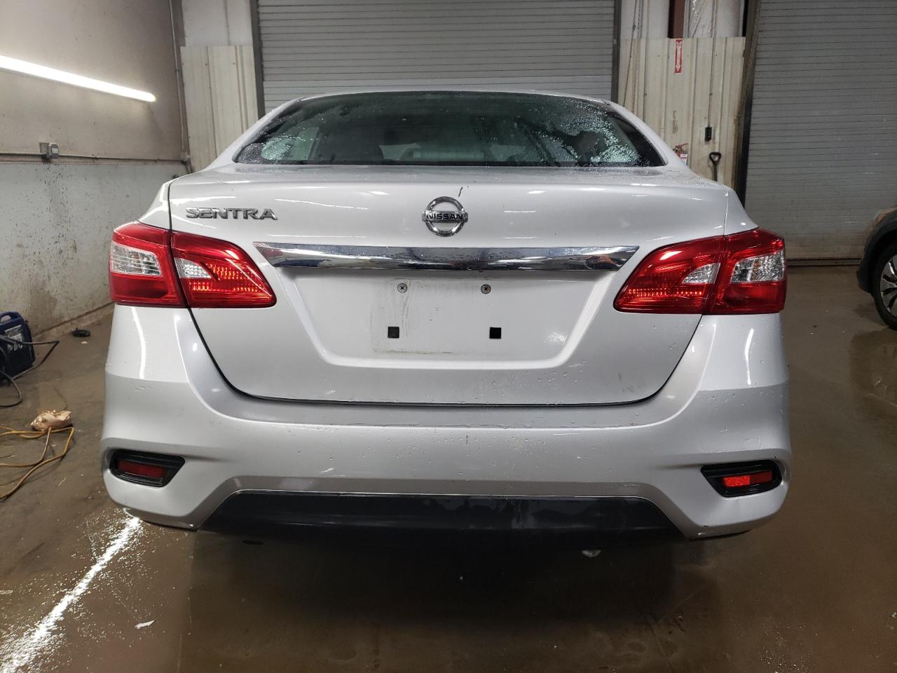 2017 Nissan Sentra - Image 6