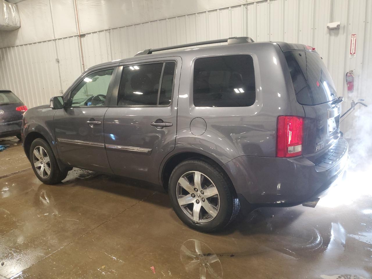 2015 Honda Pilot - Image 2
