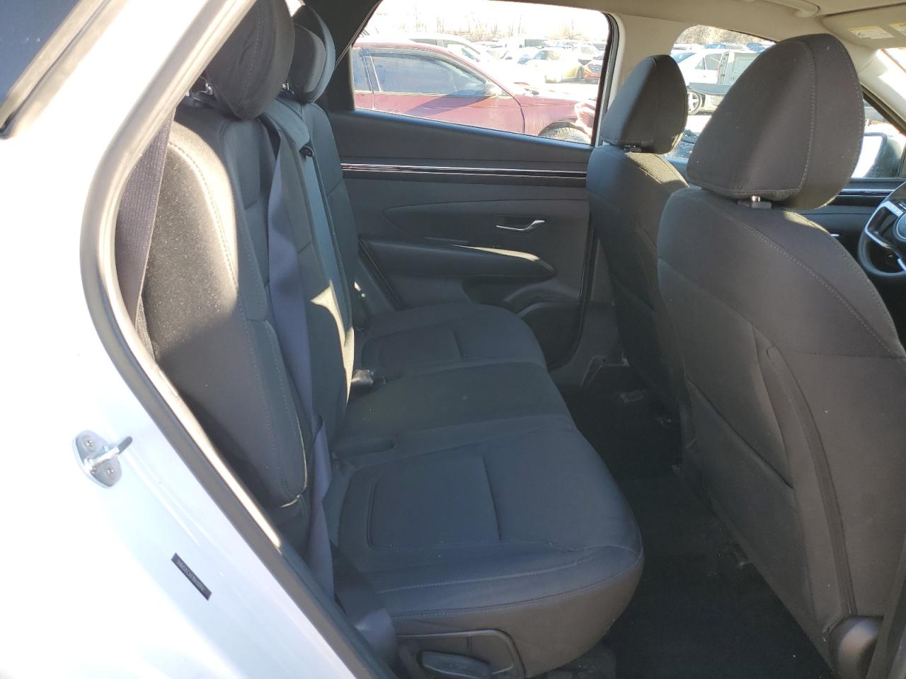 2022 Hyundai Tucson - Image 11