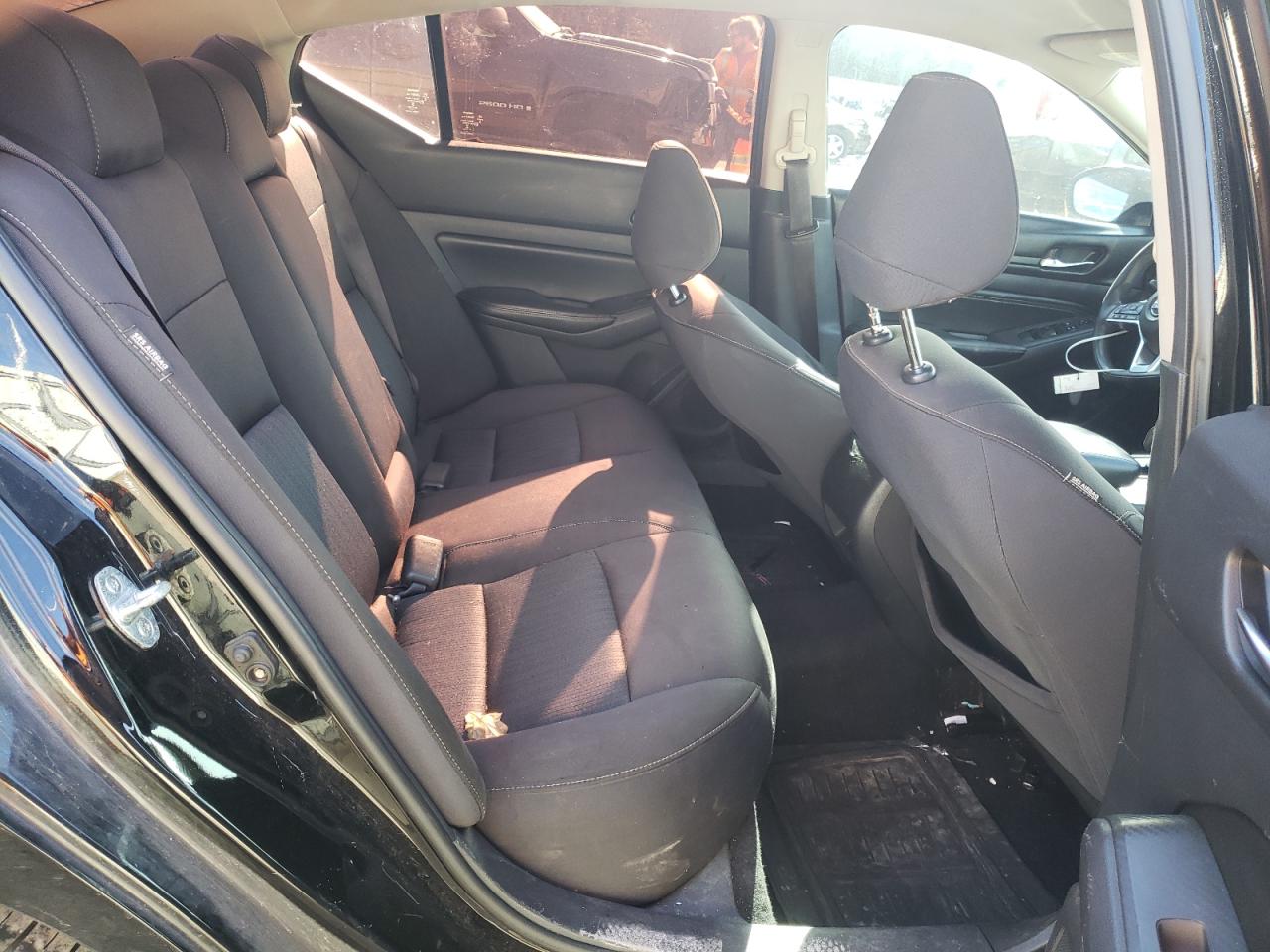 2019 Nissan Altima - Image 10