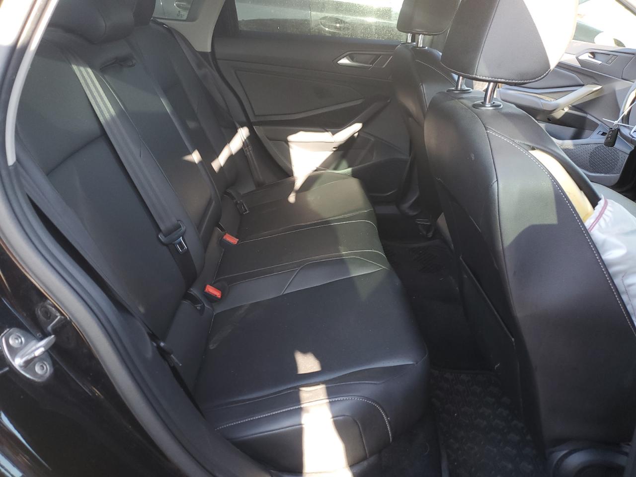 2019 Volkswagen Jetta - Image 10
