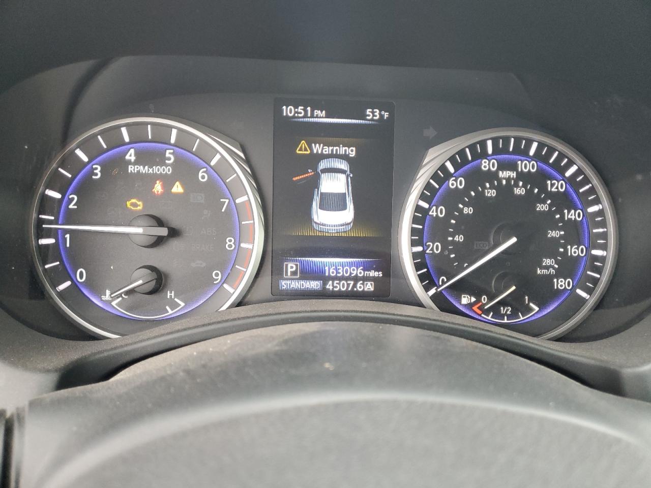 2018 Infiniti Q60 - Image 9
