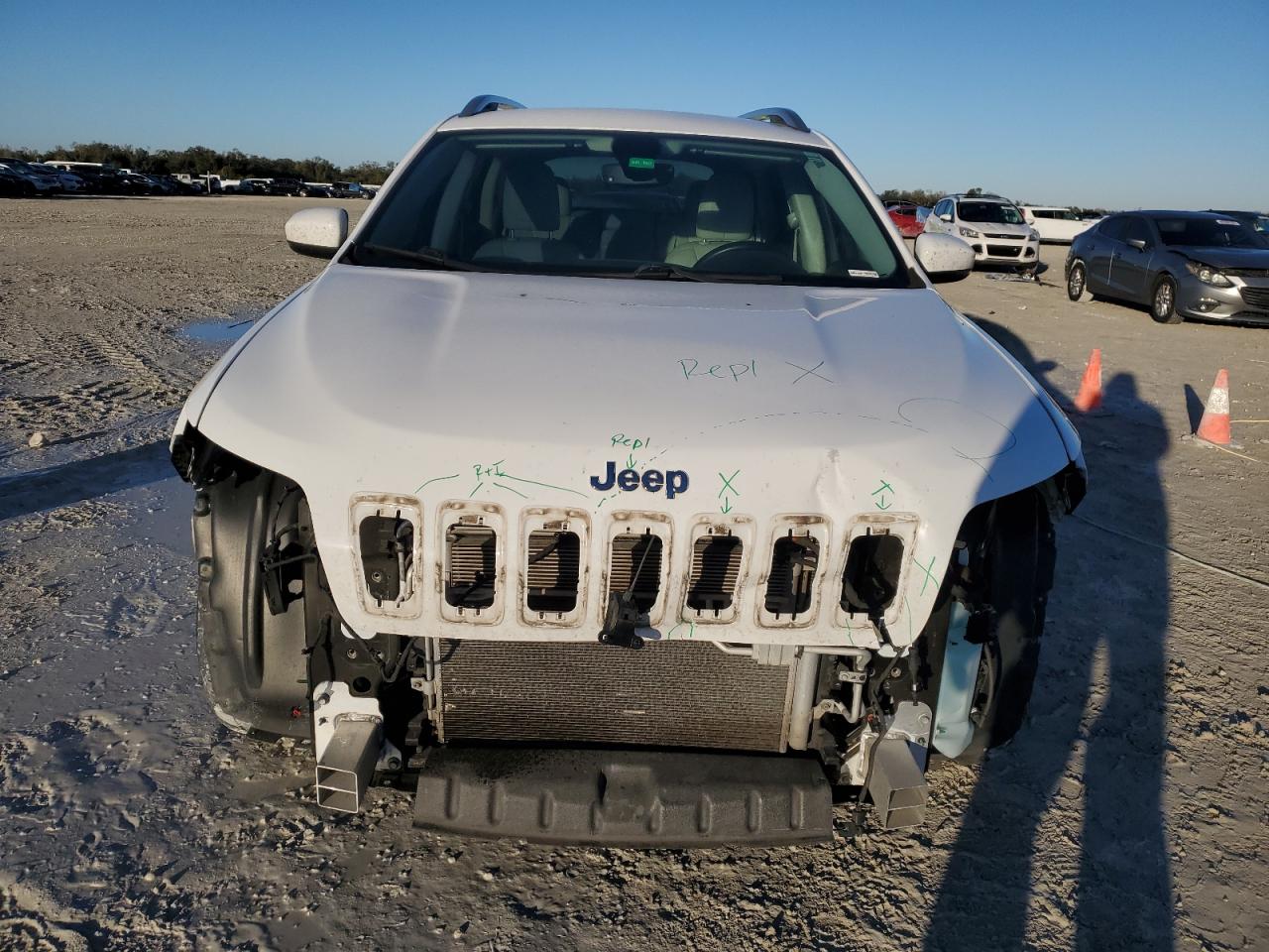 2019 Jeep Grand Cherokee - Image 5