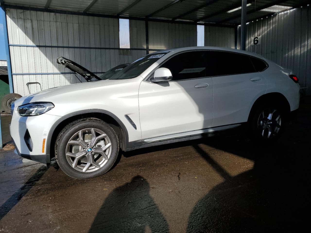 2023 BMW X4 - Image 1
