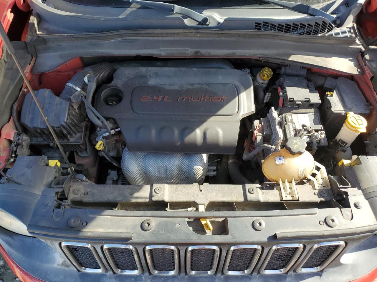 2015 Jeep Renegade - Image 13