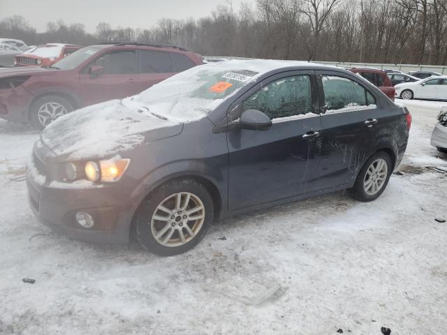 Седани CHEVROLET SONIC 2012 Сріблястий