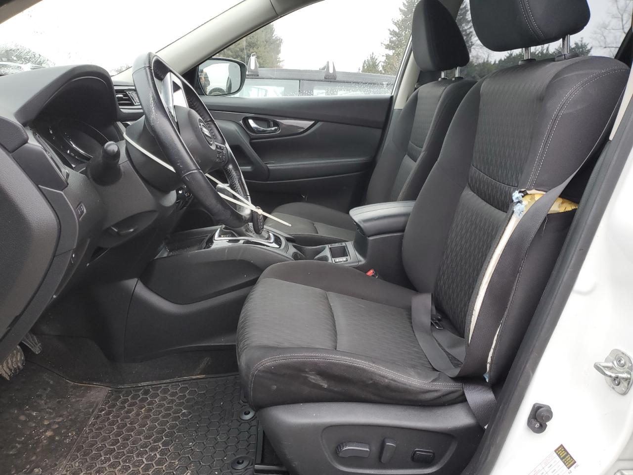 2020 Nissan Rogue - Image 7