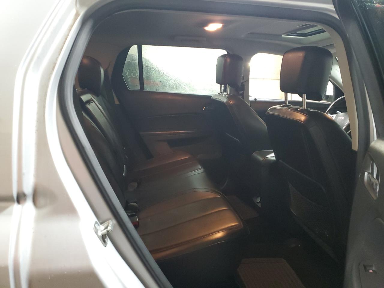 2014 GMC Terrain - Image 10
