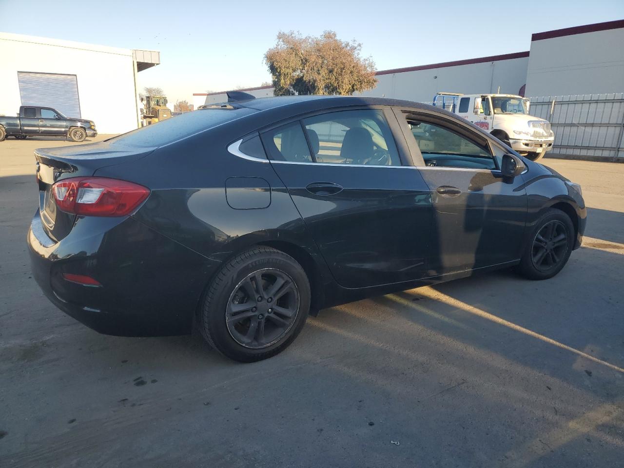 2016 Chevrolet Cruze - Image 3