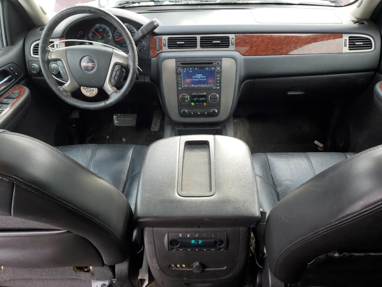 2009 GMC Yukon - Image 8