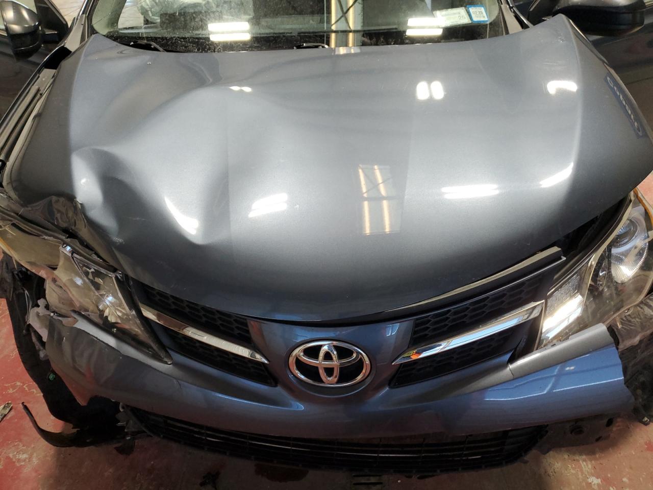 2013 Toyota RAV 4 - Image 14