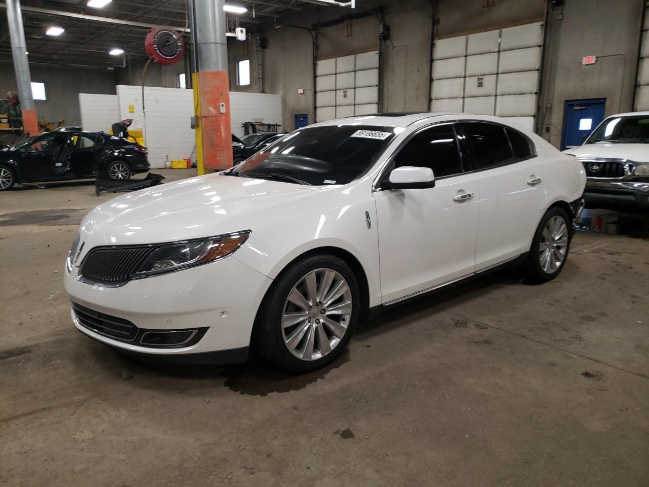 2016 Lincoln MKS - Image 1