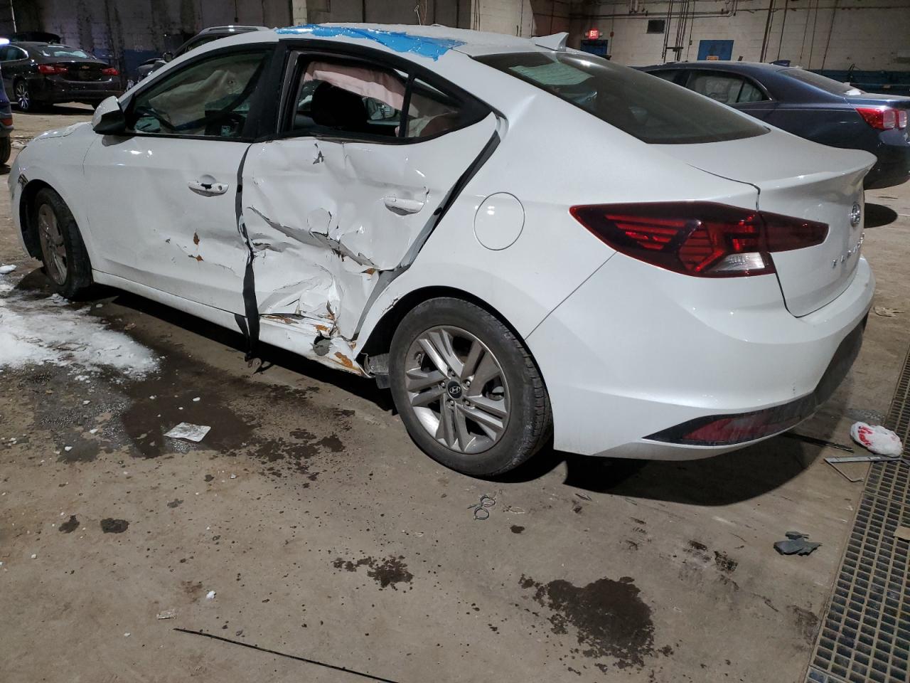 2019 Hyundai Elantra - Image 2