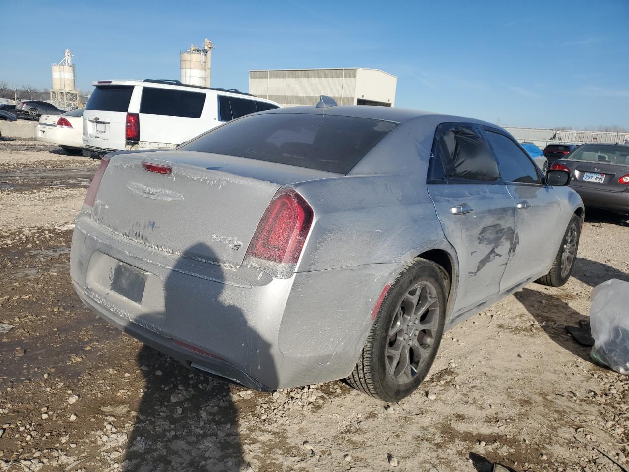 2016 Chrysler 300 - Image 3