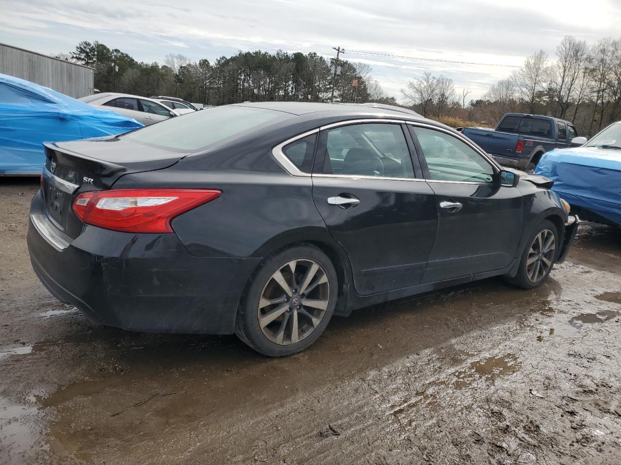2016 Nissan Altima - Image 3