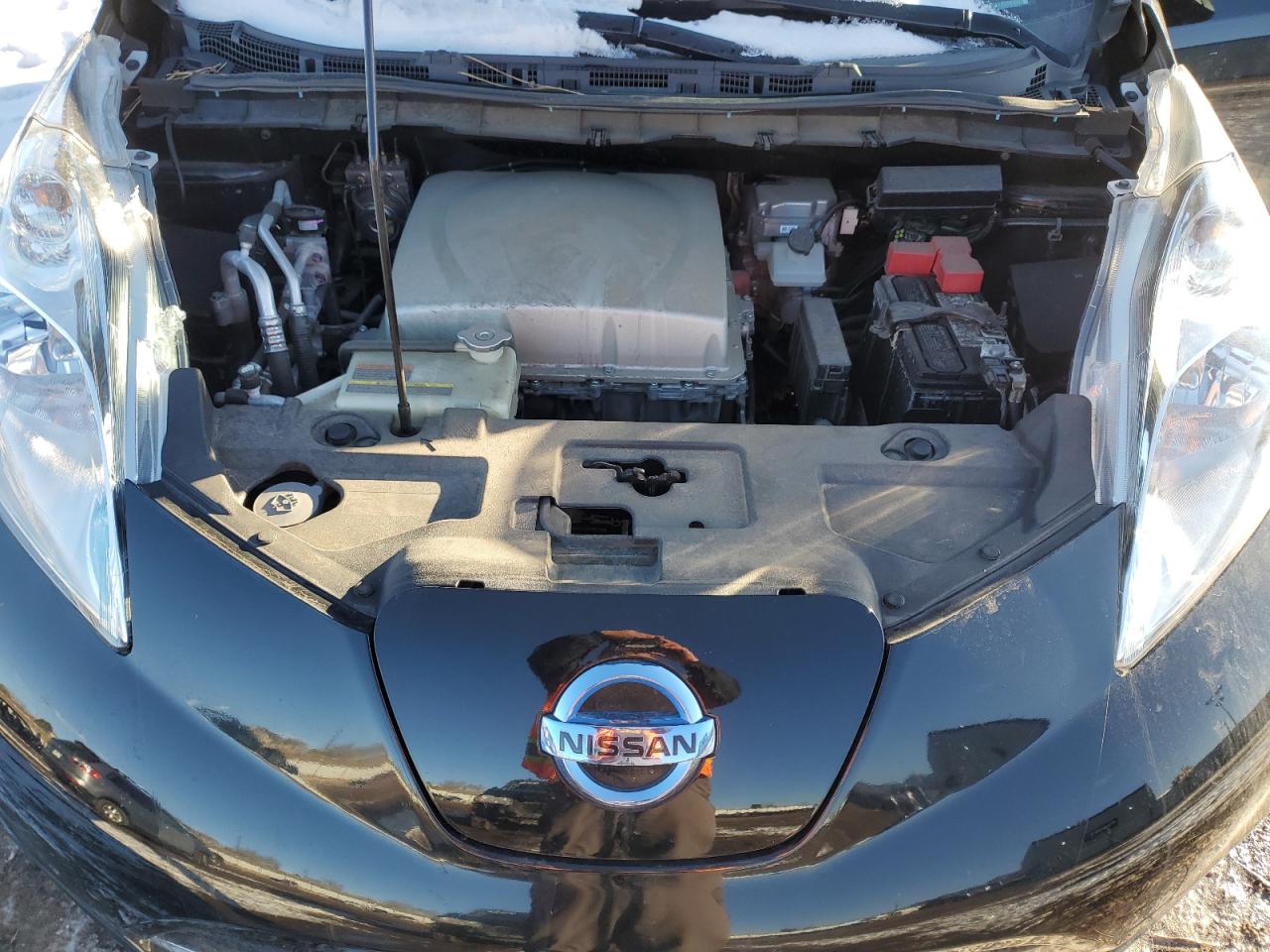 2017 Nissan Leaf - Image 12