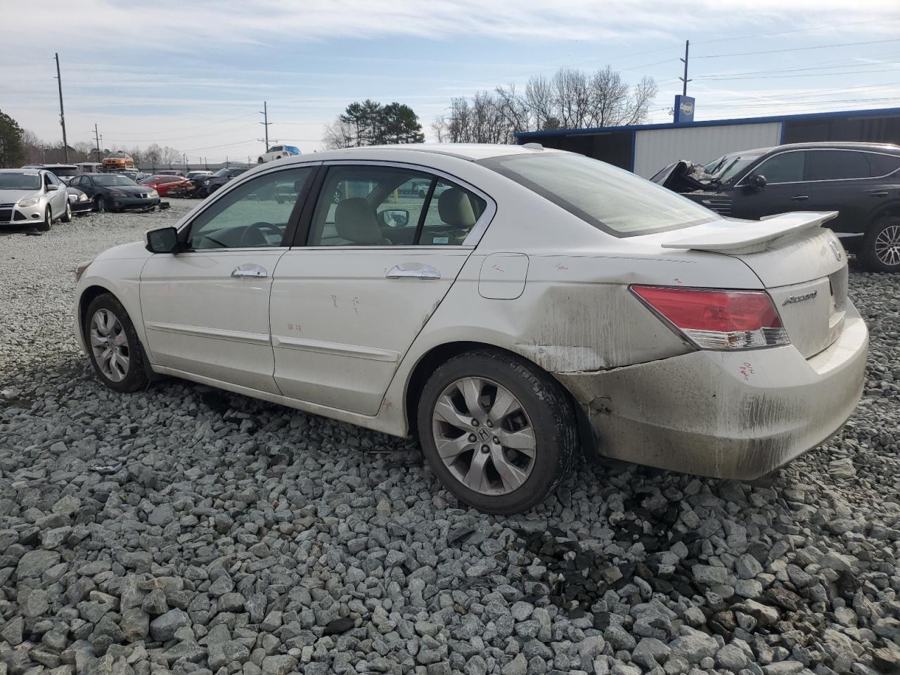 2009 Honda Accord - Image 2