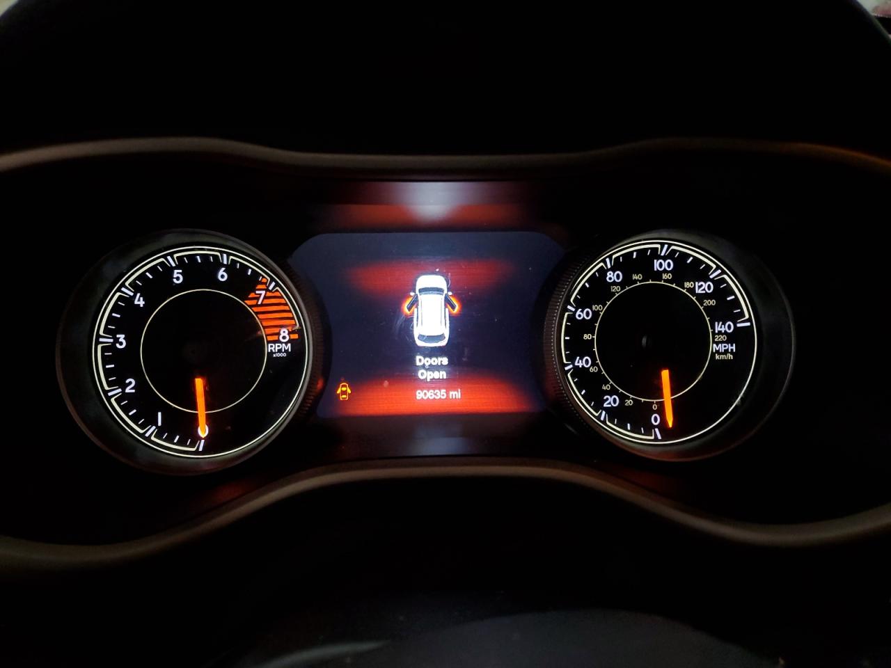2018 Jeep Grand Cherokee - Image 9