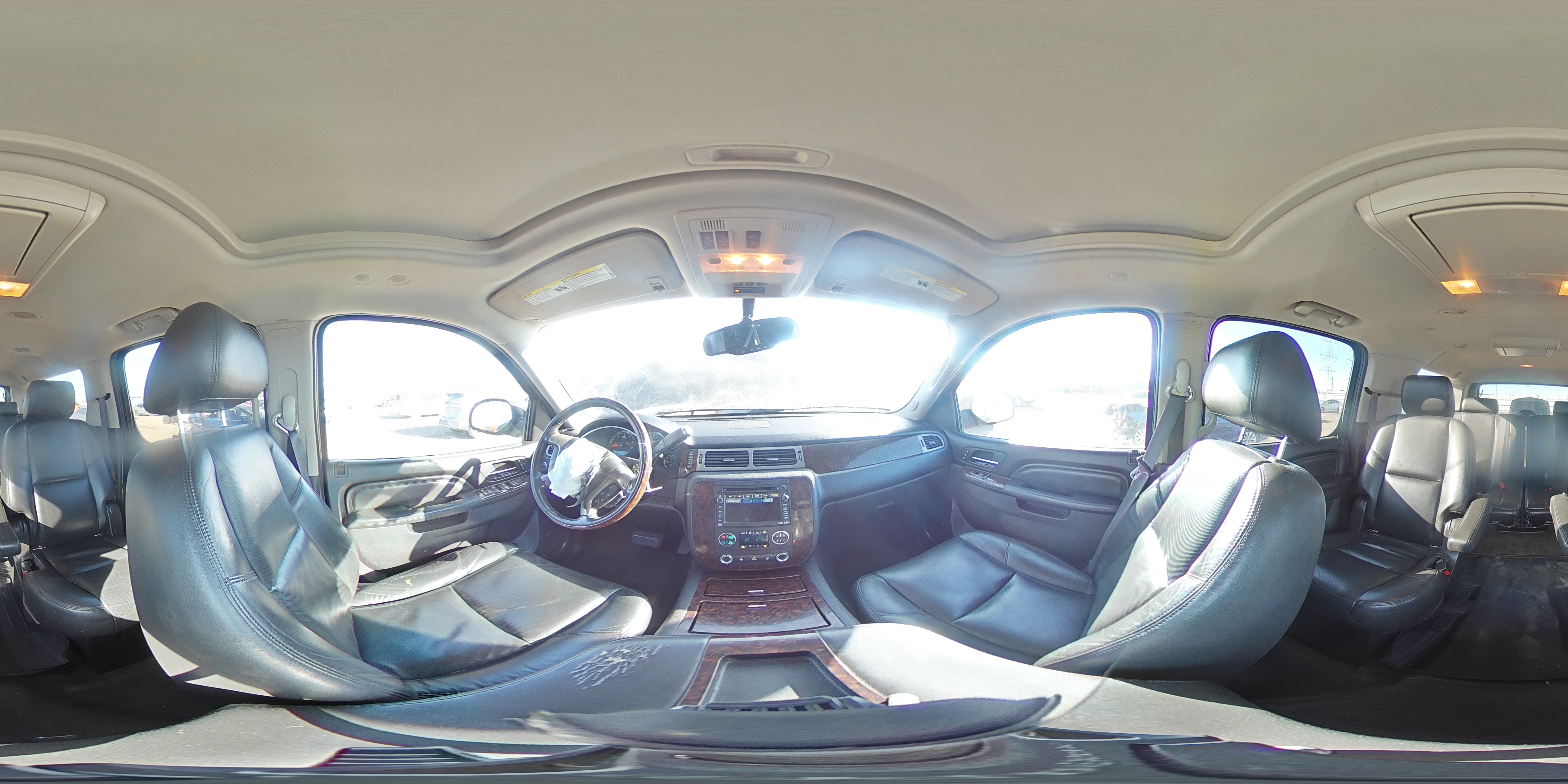 2011 GMC Yukon - Image 13