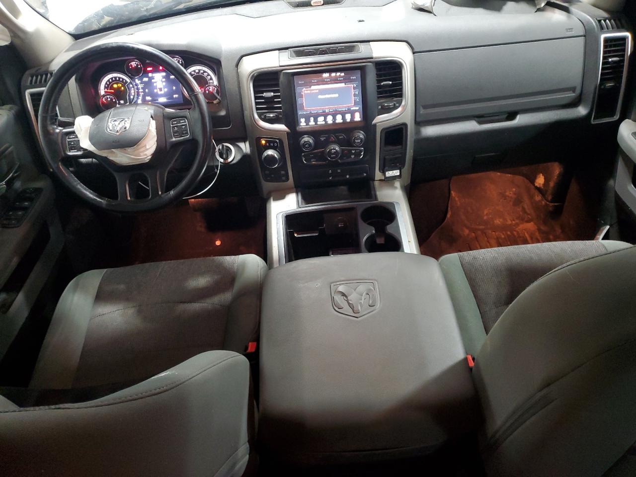 2015 RAM 1500 - Image 8