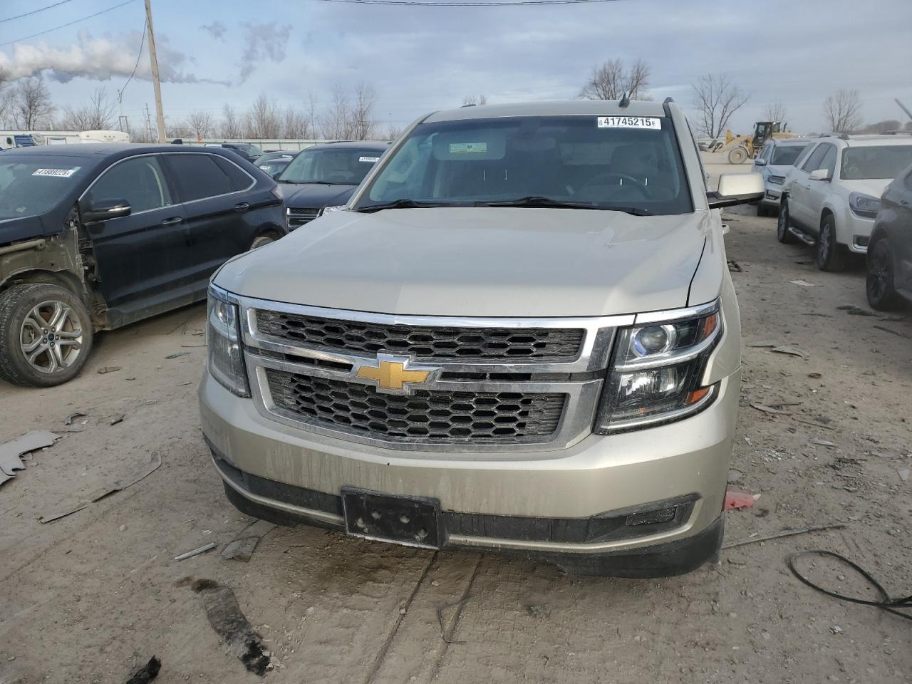 2015 Chevrolet Suburban - Image 5