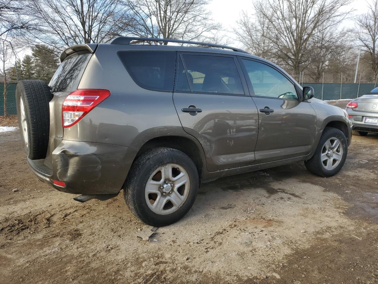 2010 Toyota RAV 4 - Image 3