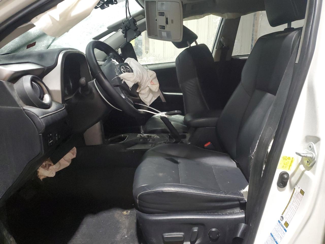 2017 Toyota RAV 4 - Image 7