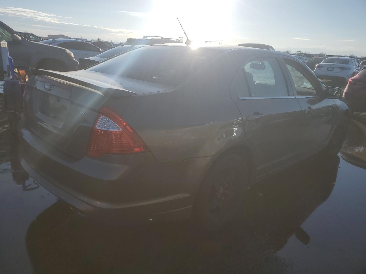 2010 Ford Fusion - Image 3