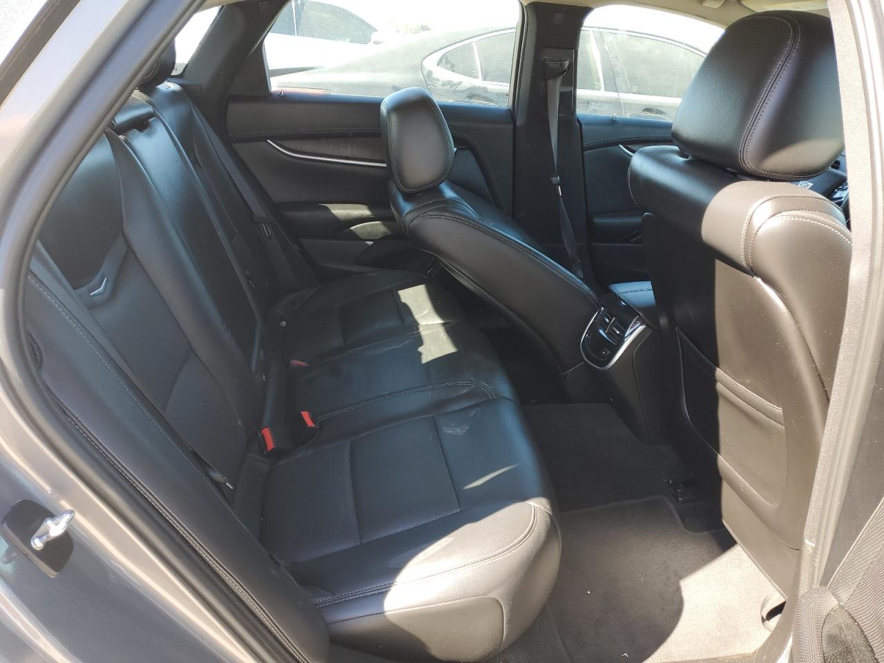 2018 Cadillac XTS - Image 10
