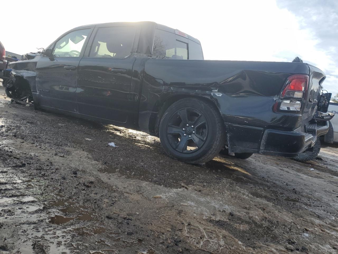 2020 RAM 1500 - Image 2