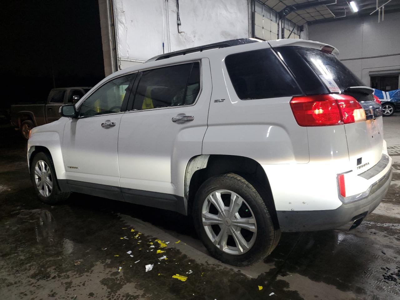2016 GMC Terrain - Image 2
