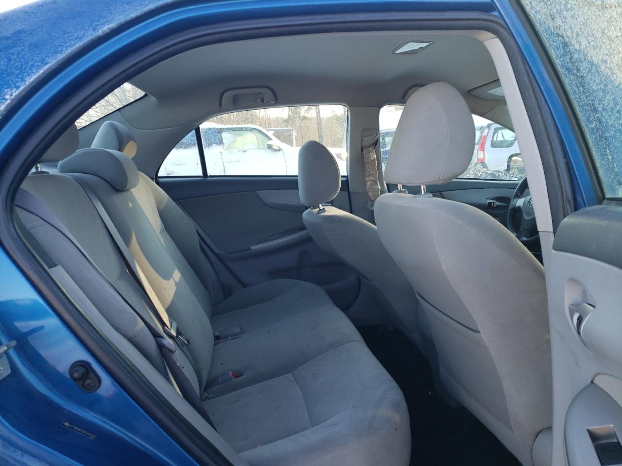 2010 Toyota Corolla - Image 10