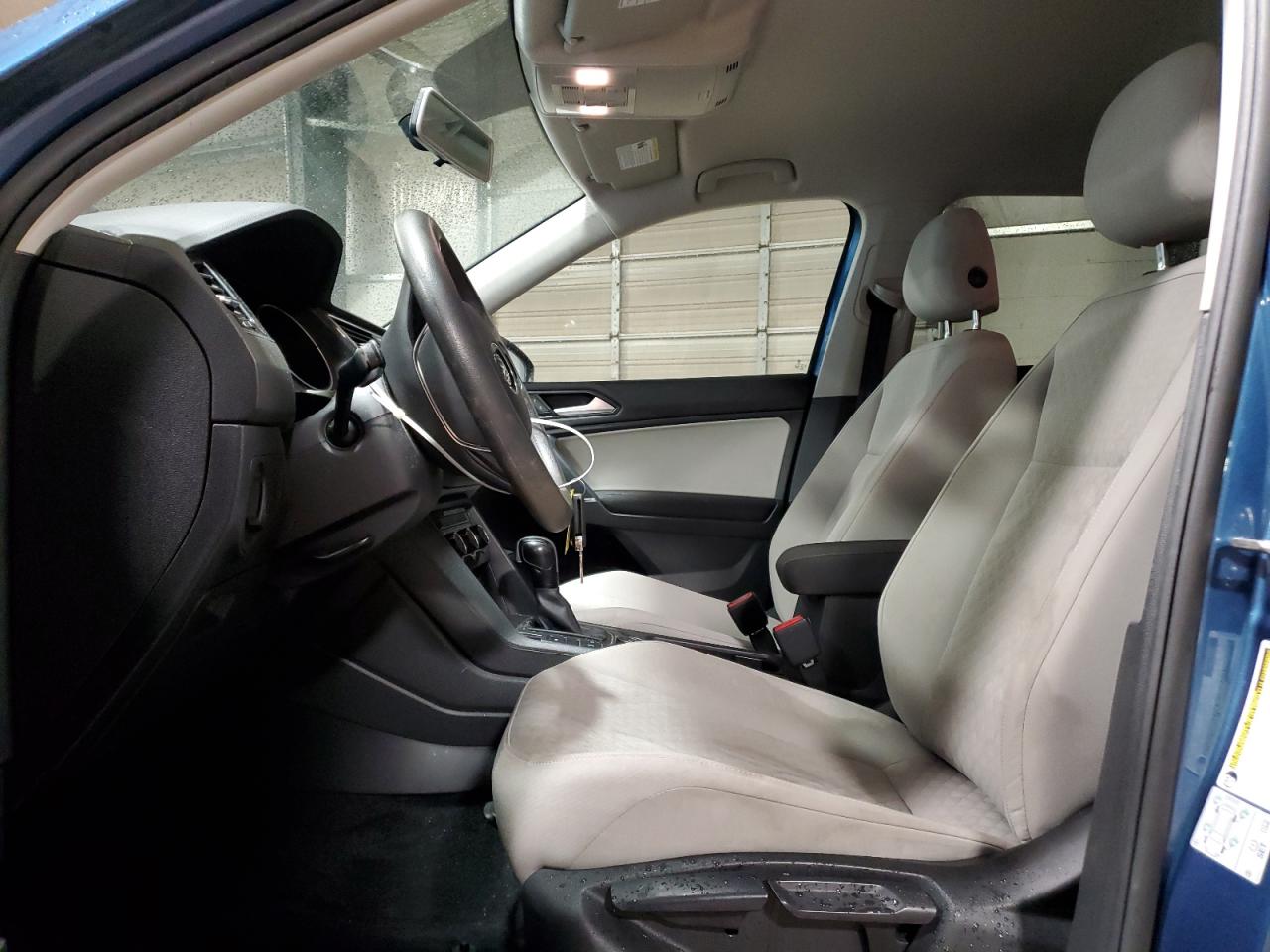 2018 Volkswagen Tiguan - Image 7