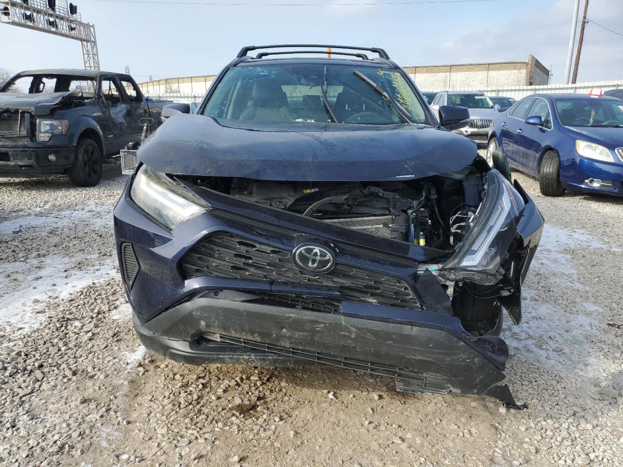 2024 Toyota RAV 4 - Image 5