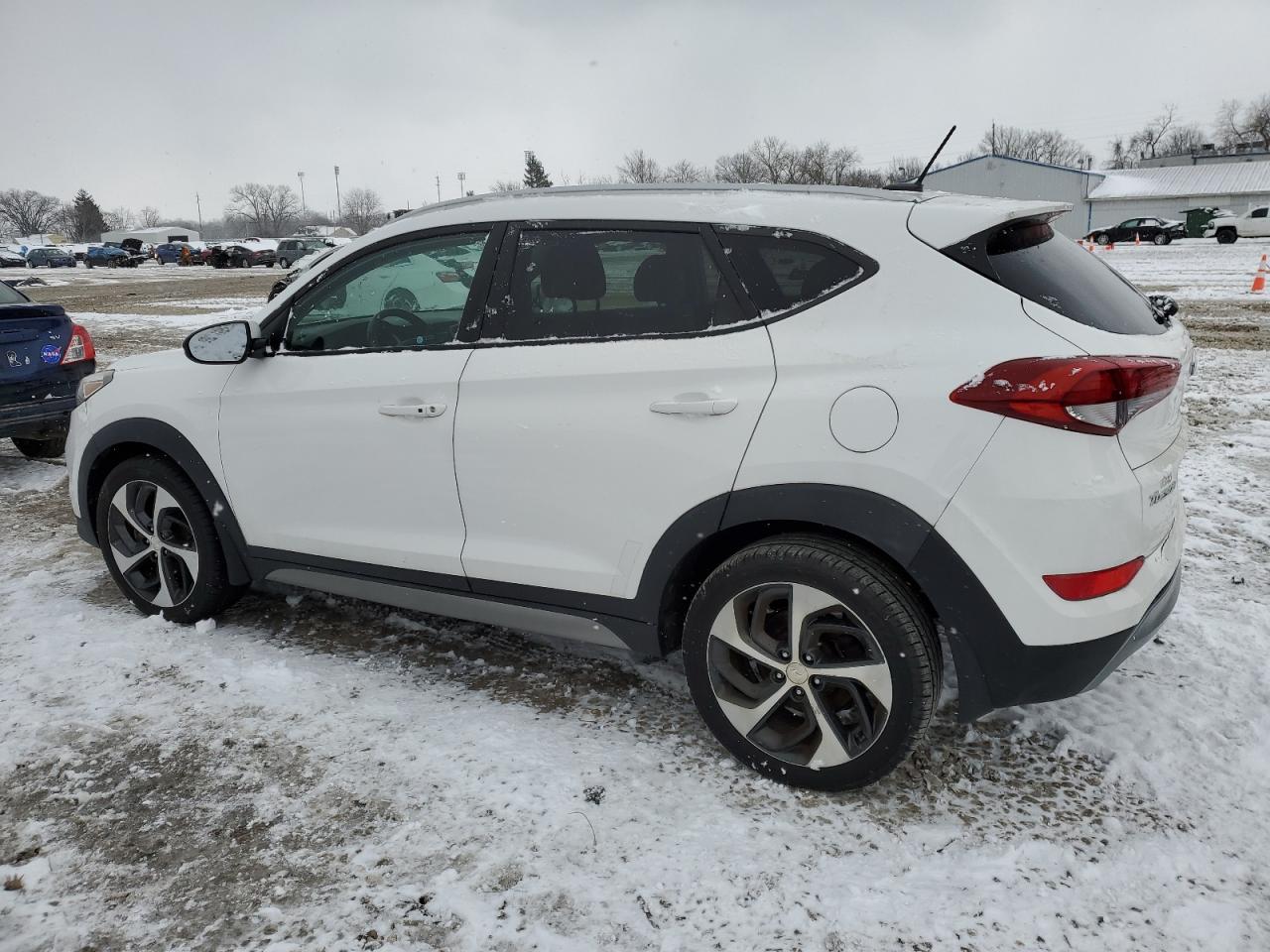 VIN KM8J33A24HU300394 2017 HYUNDAI TUCSON no.2