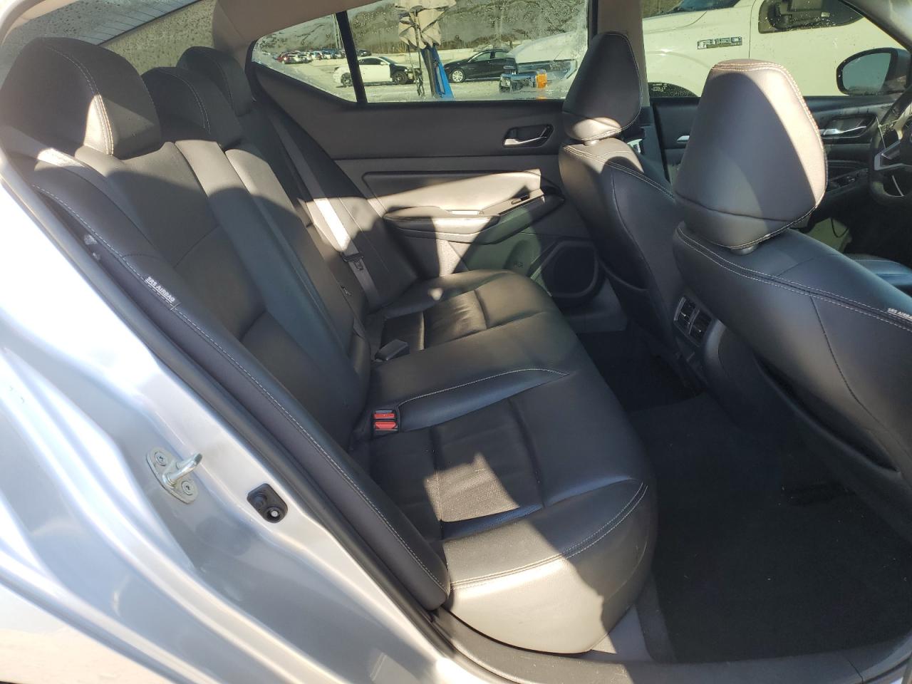 2020 Nissan Altima - Image 10