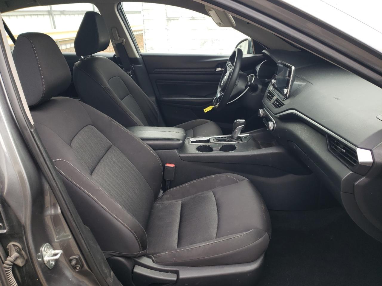 2020 Nissan Altima - Image 7