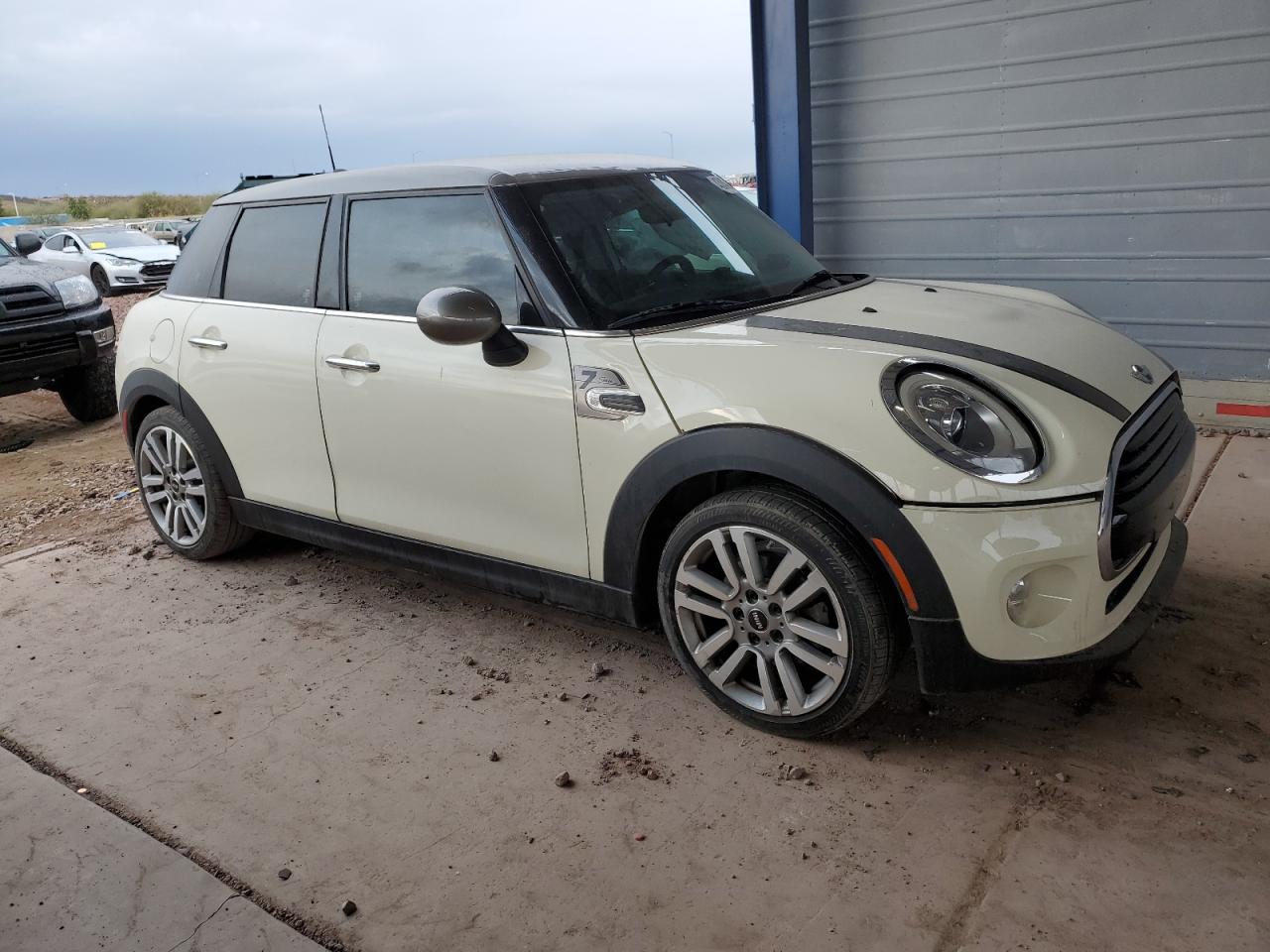 2017 MINI Cooper - Image 4