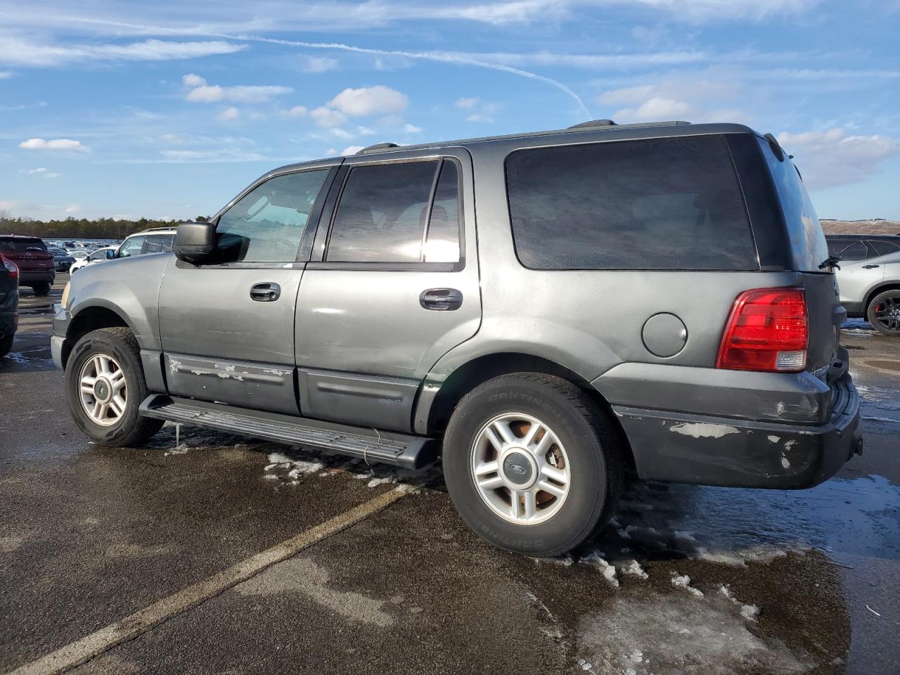 2003 Ford Expedition - Image 2
