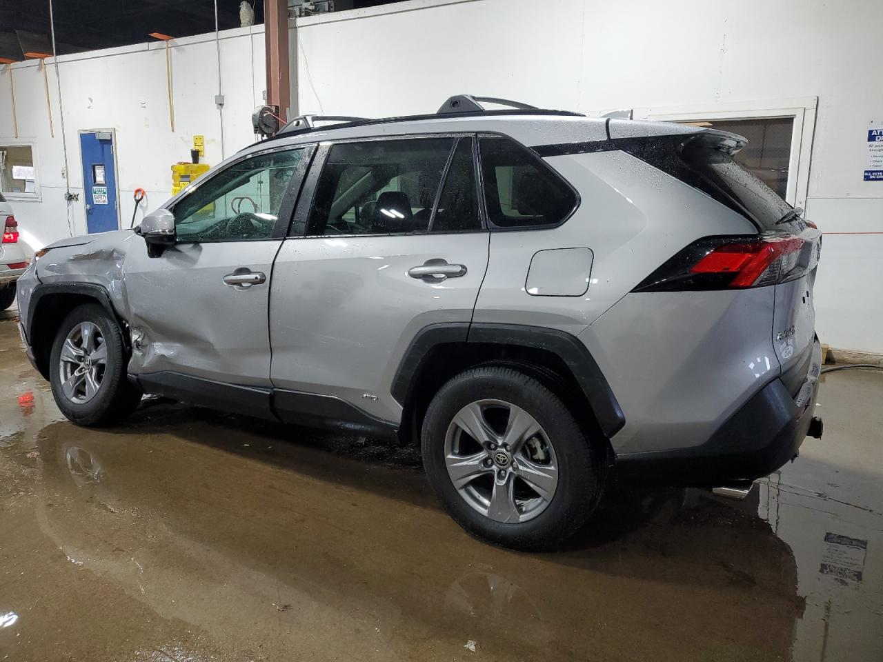 2022 Toyota RAV 4 - Image 2
