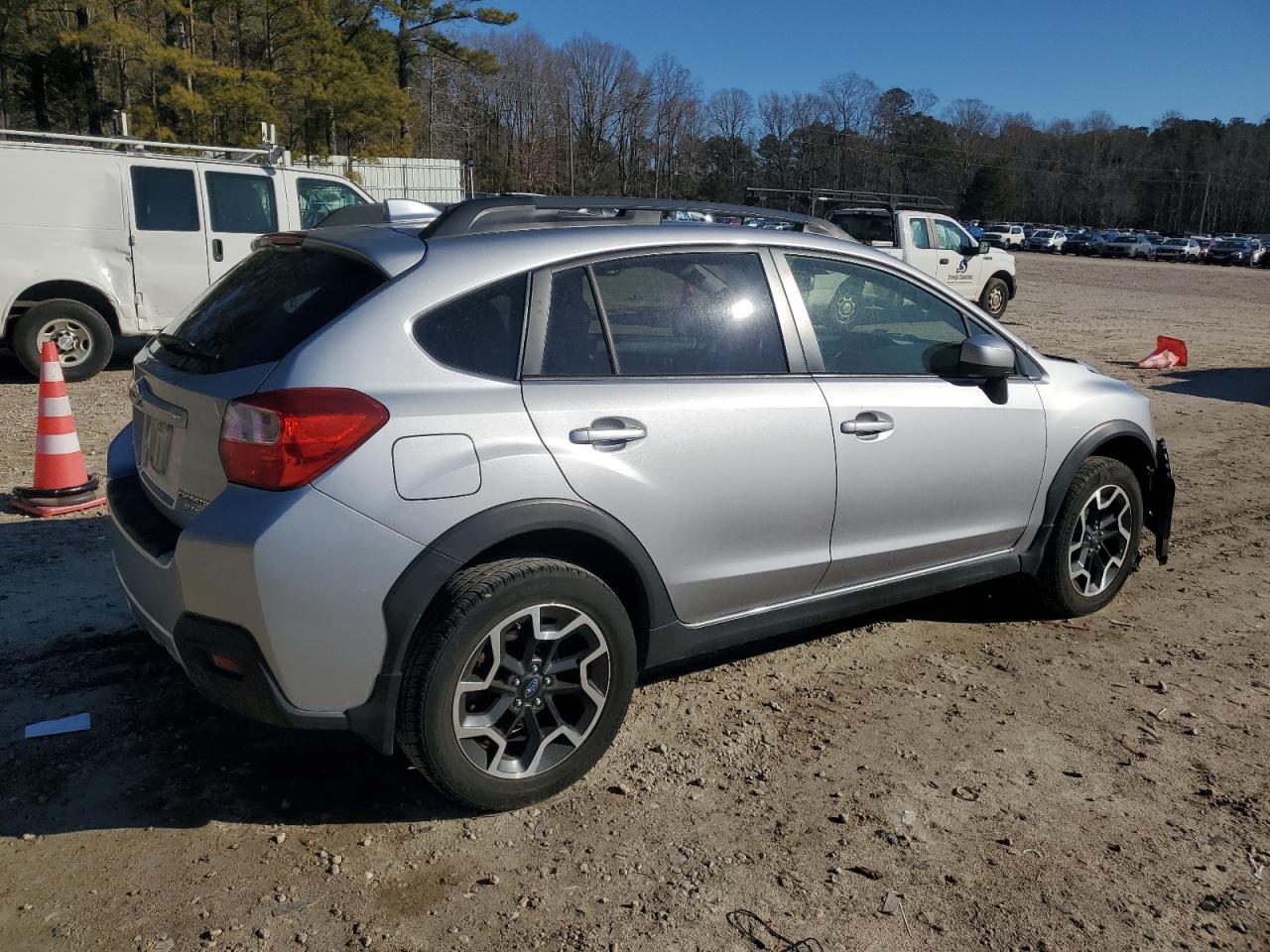 2016 Subaru XV - Image 3