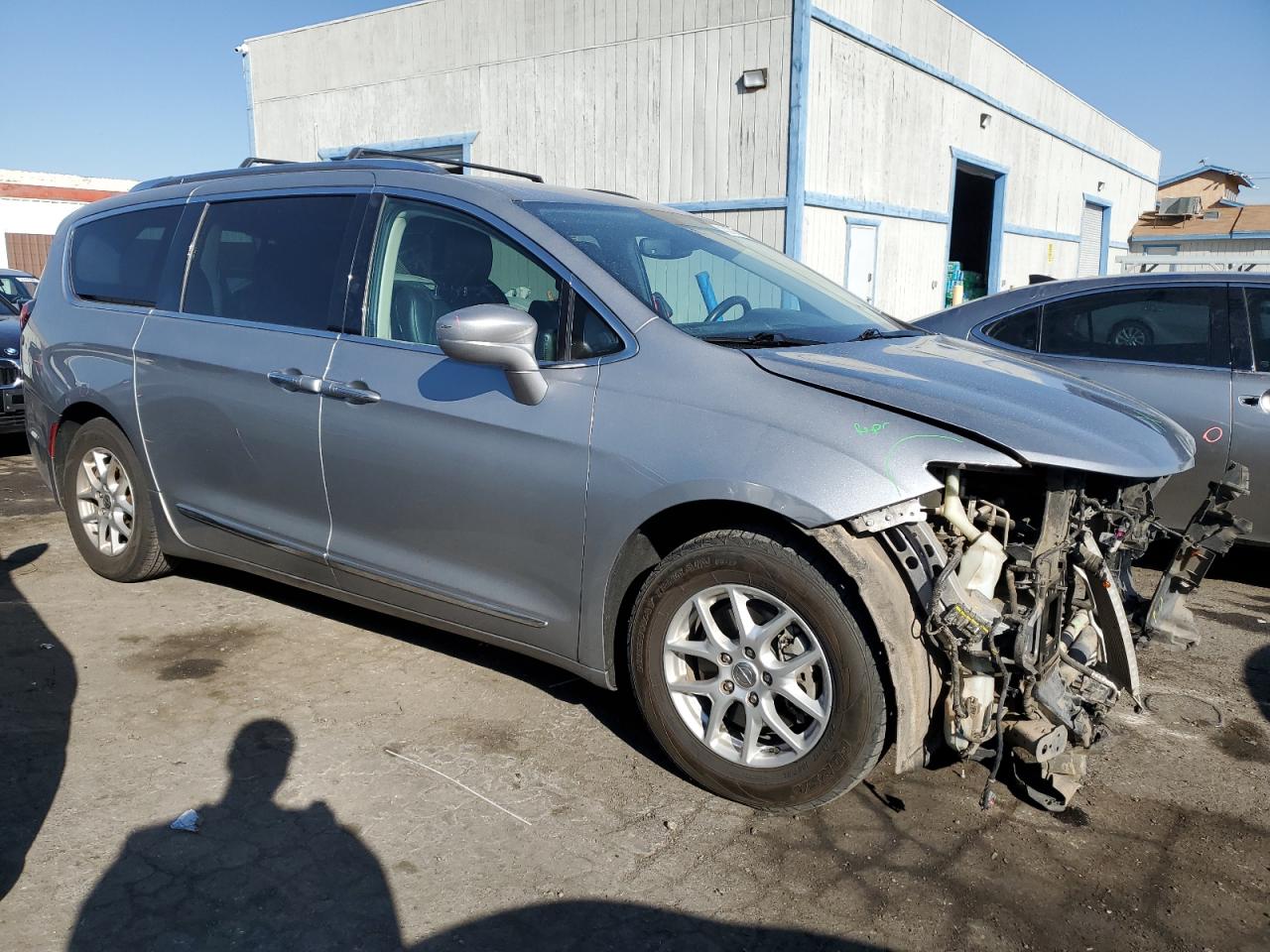2020 Chrysler Pacifica - Image 4