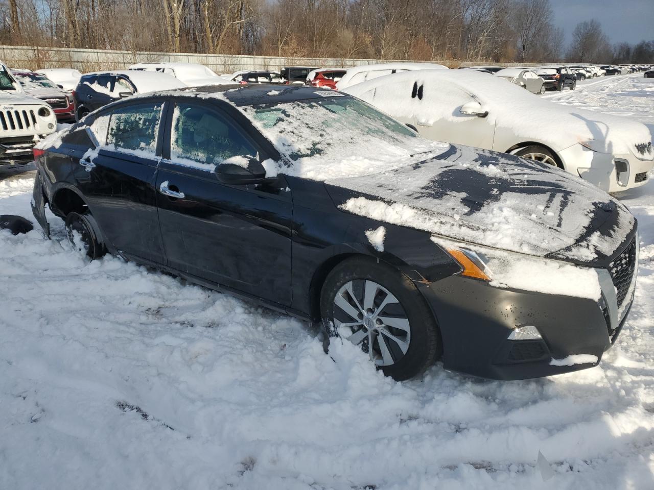 2020 Nissan Altima - Image 4