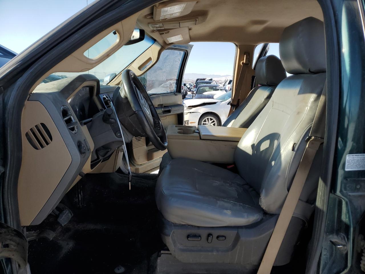 2011 Ford F350 - Image 7