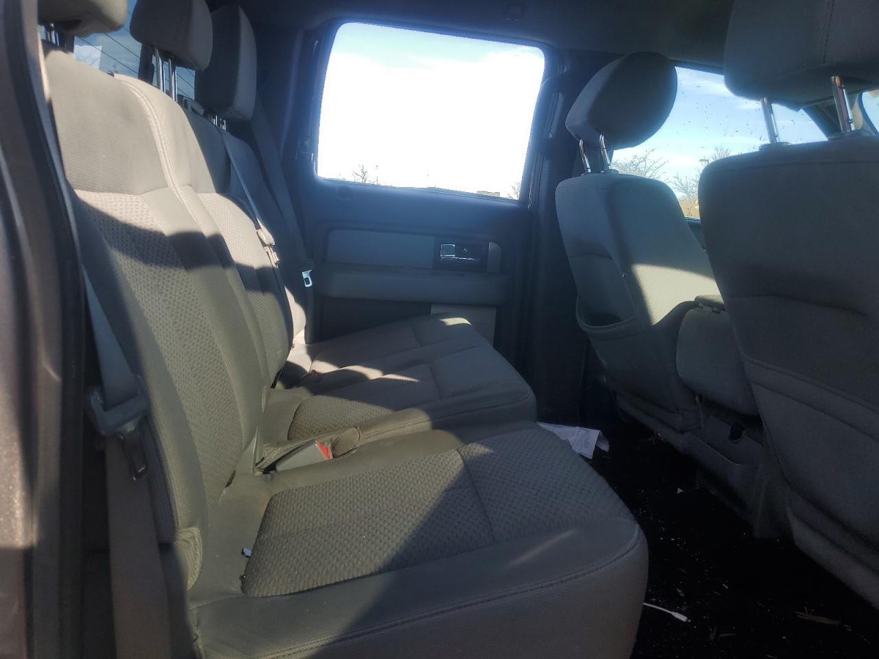 2013 Ford F-150 - Image 10