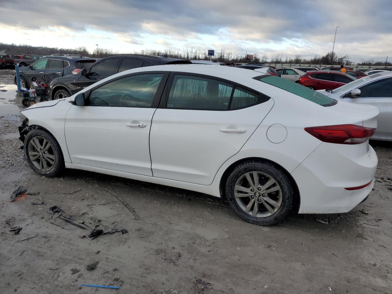 2018 Hyundai Elantra - Image 2