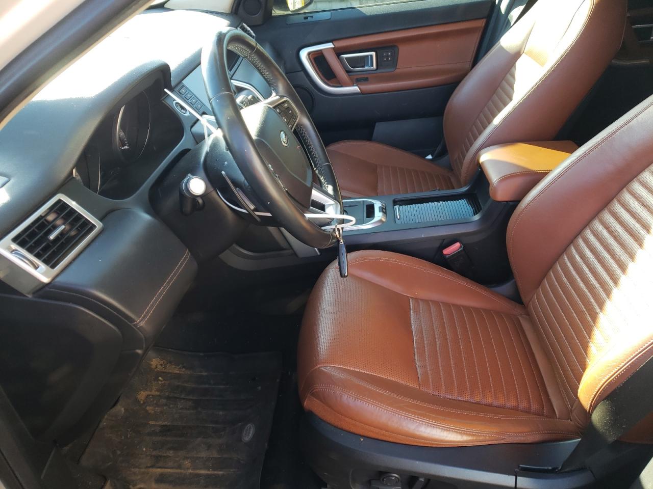 2016 Land Rover Discovery - Image 7