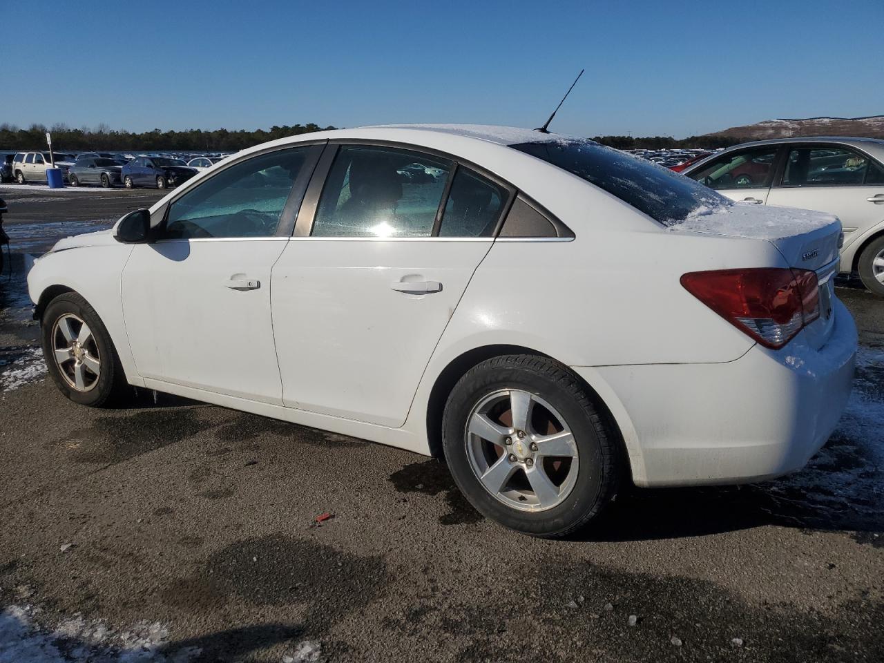 2011 Chevrolet Cruze - Image 2
