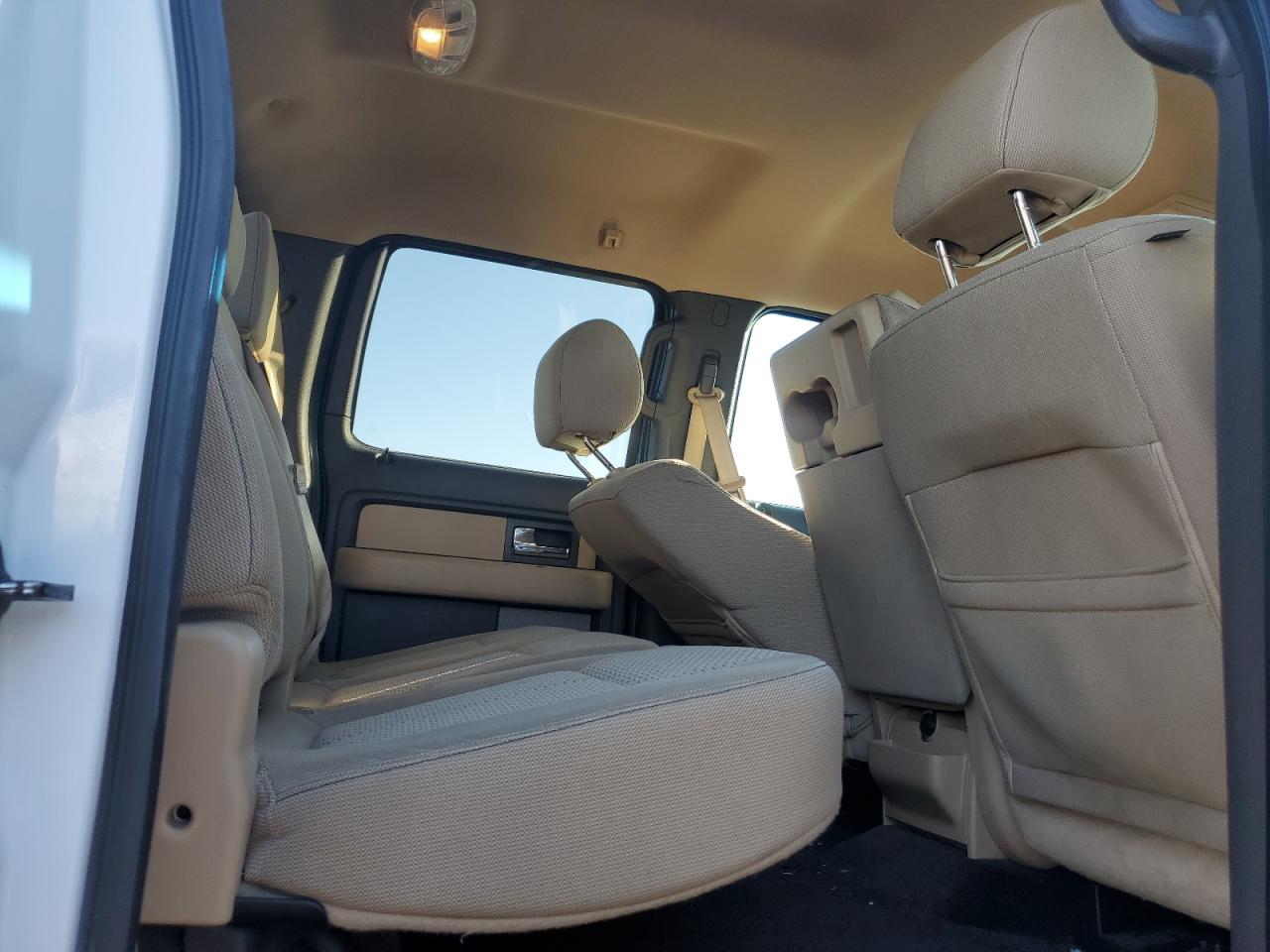 2013 Ford F-150 - Image 10